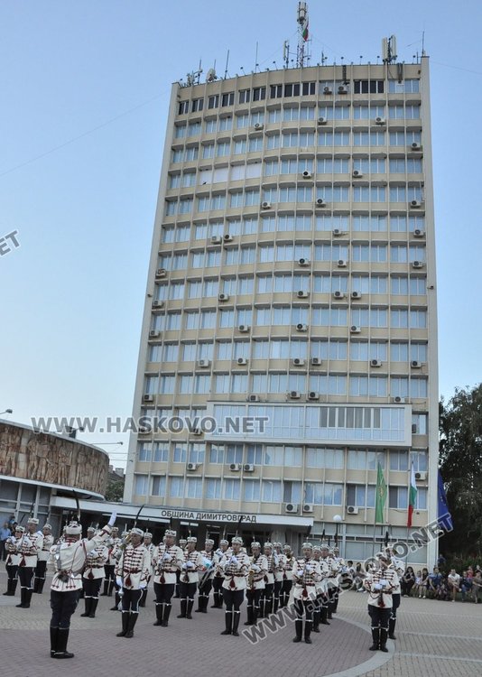 С парад на мажоретки завършиха празниците на Димитровград