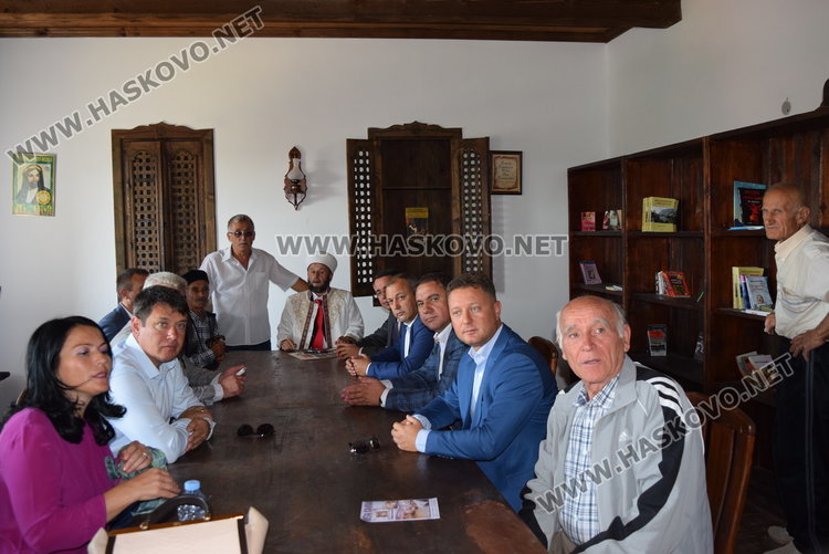 Двоен Байрам в Биволяне,хиляди на събора на Елмалъ баба текке