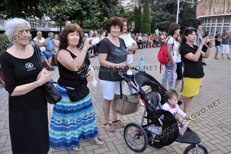 С парад на мажоретки завършиха празниците на Димитровград