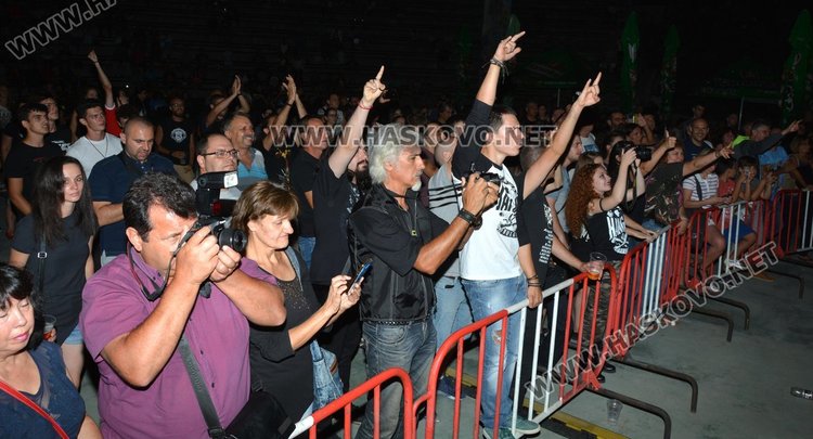 Рок експлозия в Хасково, Дуги Уайт и John Steel  взривиха публиката
