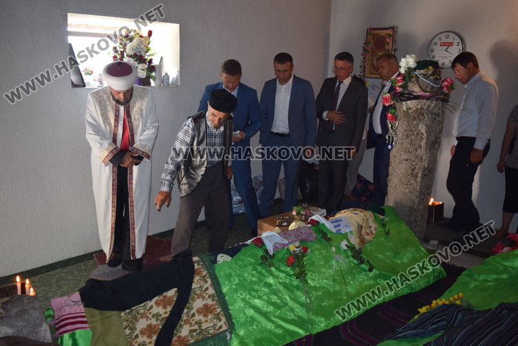 Двоен Байрам в Биволяне,хиляди на събора на Елмалъ баба текке