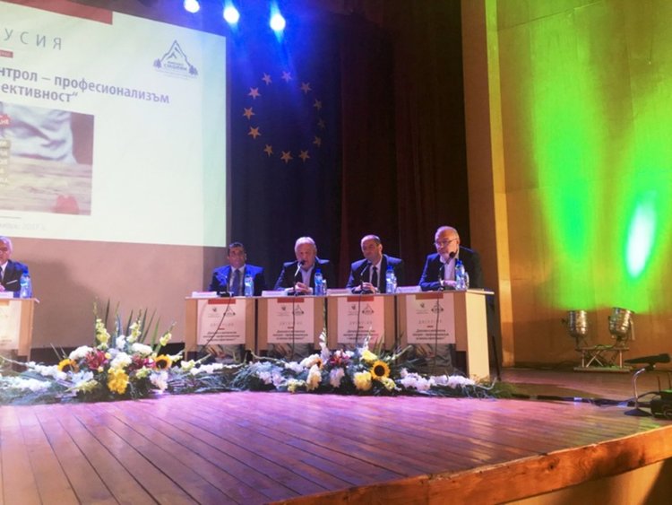 С дискусия дадоха официален старт на магистърската програма „Данъчен и митнически контрол“ 