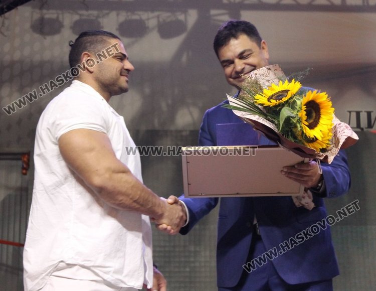 Отличиха таланти от Димитровград за своите постижения в науката, изкуството и спорта