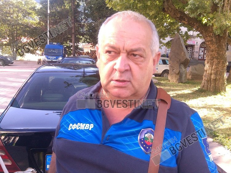 Михаил Узунов