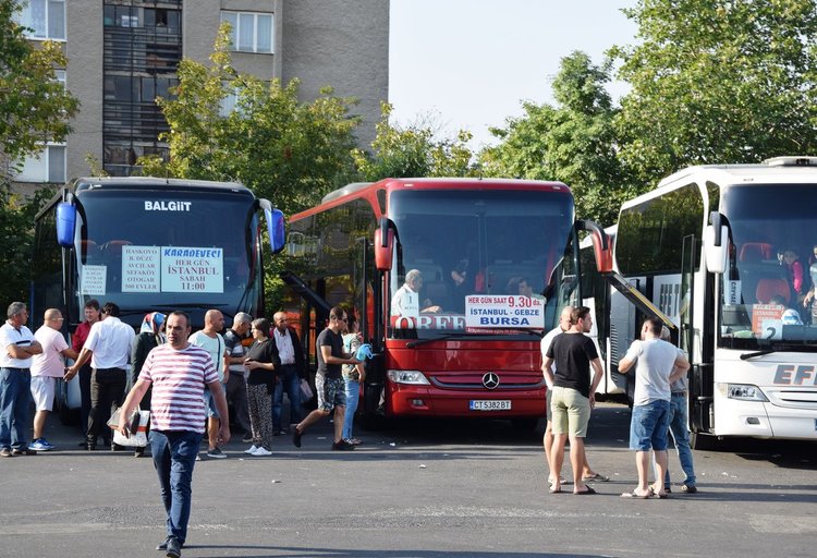 Започна завръщането на изселниците към Турция
