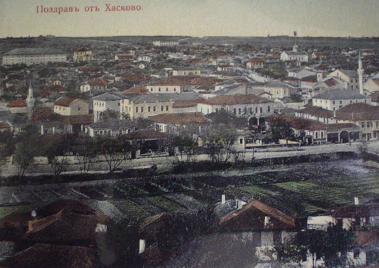 Показват старо Хасково в театъра