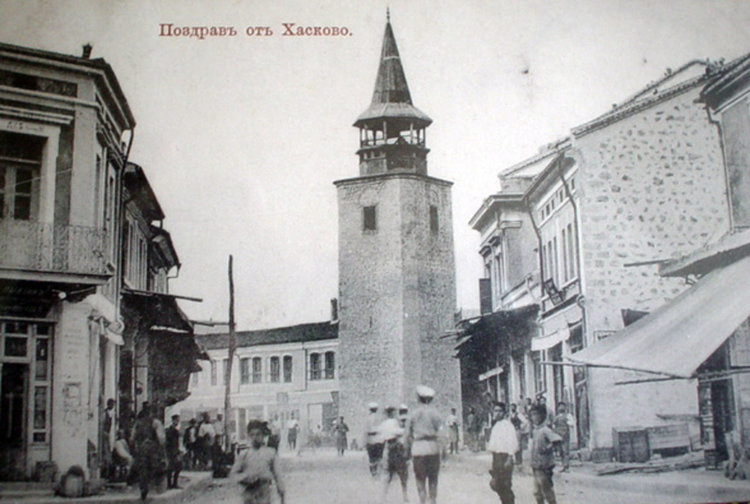 Показват старо Хасково в театъра