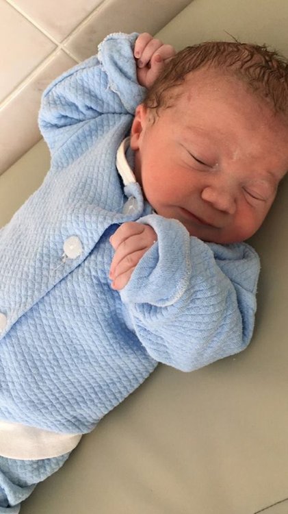 Честито трето внуче на кмета Николай Мелемов!