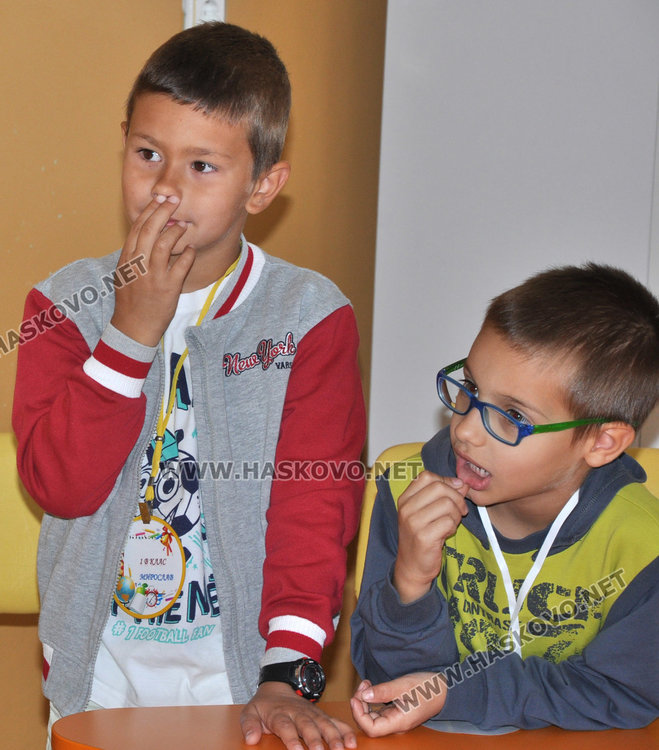 „Климент“ отвори врати за първолаци и петокласници