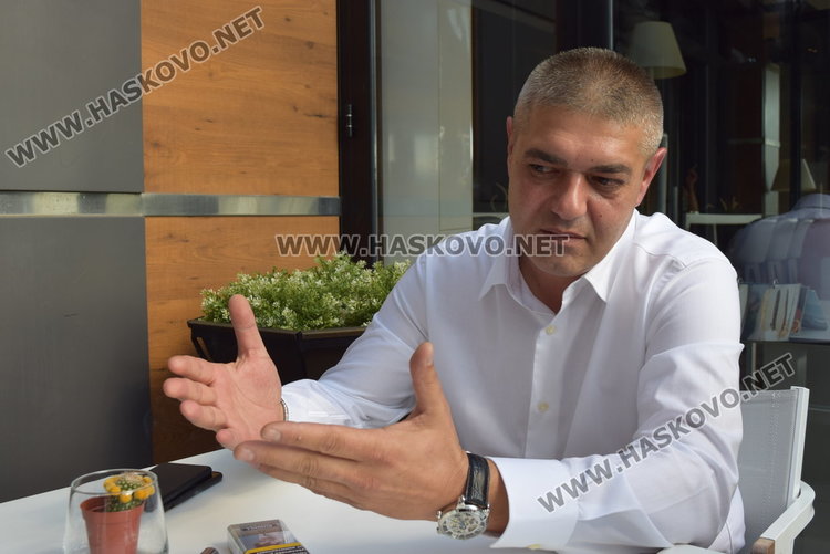 Тенчо Тенев