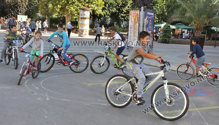 16 колоездачи в надпревара за Деня на Хасково