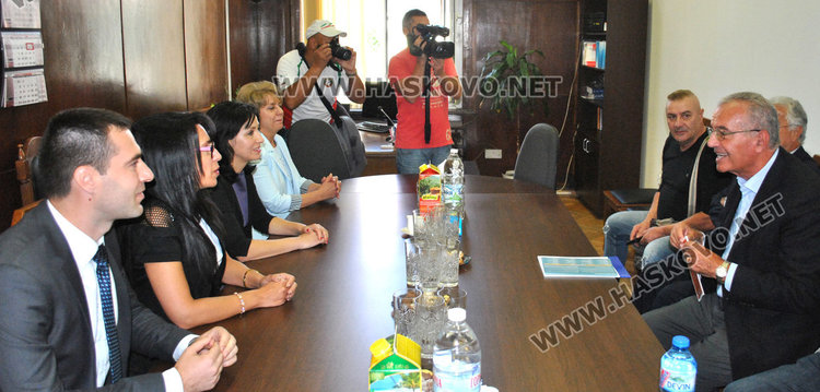 Италиански съдии наблюдават разпределението на делата в хасковския съд