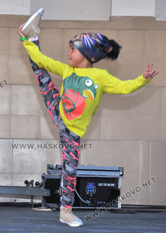 4-годишен рецитира „Хаджи Димитър“ в шоуто „Хасково има талант“