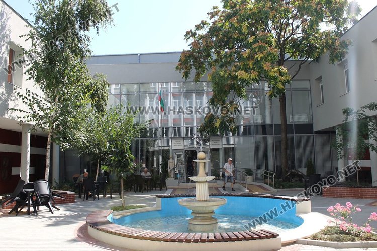 Градска библиотека ще приюти през октомври желаещите да започват курс по основи на програмирането