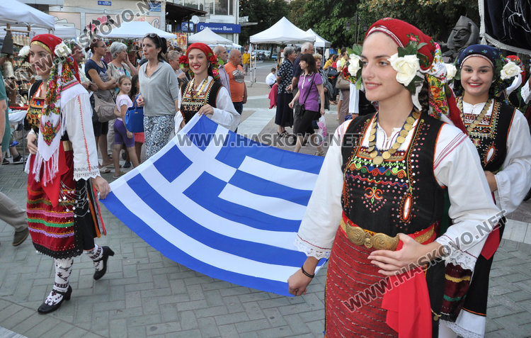 Тони Димитрова, Стефан Диомов и  „Петте сезона” вдигнаха Хасково на крака навръх празника 
