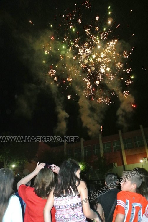 Тони Димитрова, Стефан Диомов и  „Петте сезона” вдигнаха Хасково на крака навръх празника 