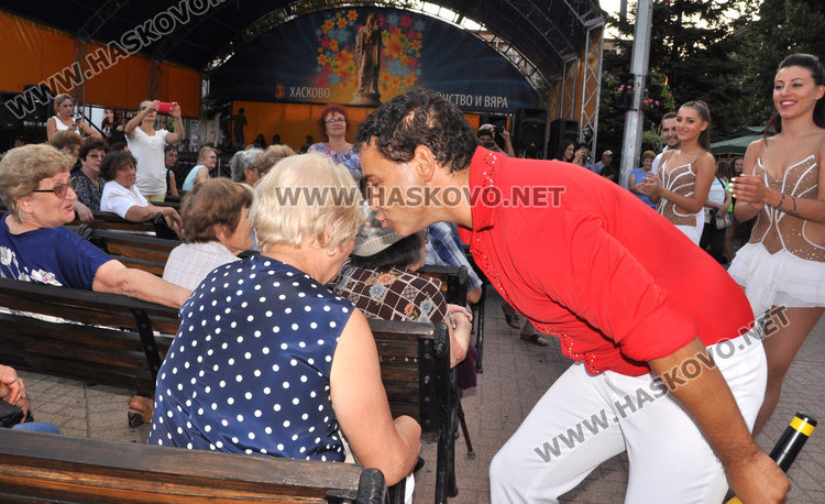 Хасковлии в латино ритми изпратиха празничната седмица на града
