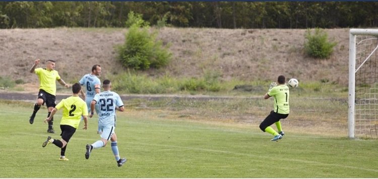 4 попадения на Андрей Атанасов донесоха победата на "Борислав"