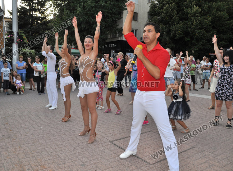 Хасковлии в латино ритми изпратиха празничната седмица на града