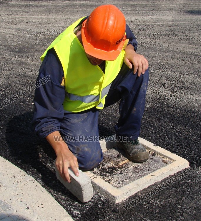 КНСБ -Димитровград с приемна за заплащането на труда