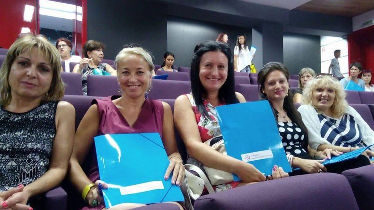 Венета Кичукова е отличена за споделения опит с клуб "Млад предприемач"