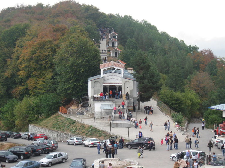 Миряни от Димитровград пътуват до Кръстова гора