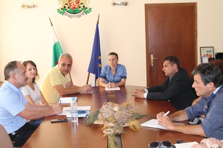 Погват търговците на пазарите за животни, в Хасковско няма регламентирано тържище