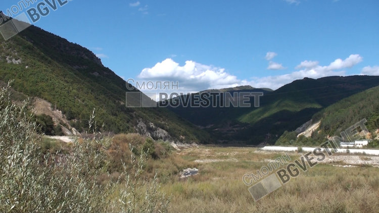 Вместо сегашния "змиярник" на входа на Девин ще се изгражда уникално водно огледало