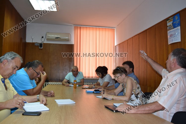 Ръководството на Обществения съвет