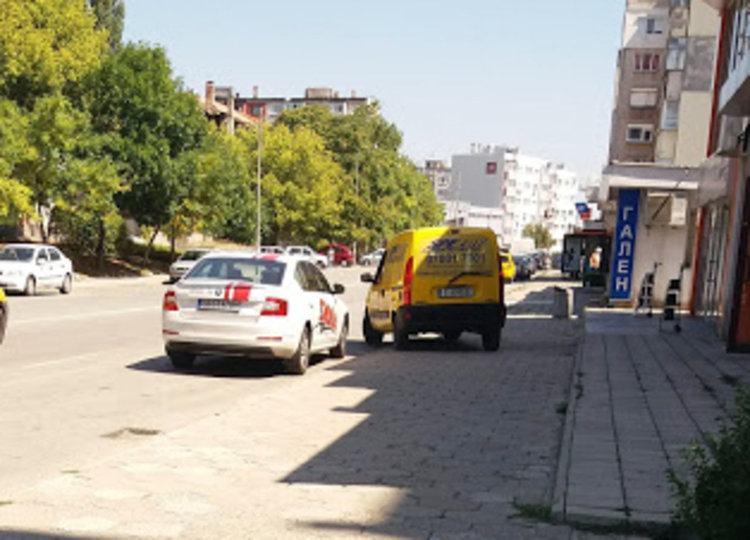 Хасковлийка: Шофьори карат и паркират по тротоара на „Дунав“