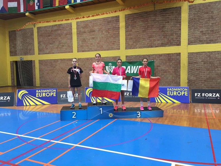 С куп медали се окичиха бадминтонистите ни, Станимир стана "състезател на турнира"