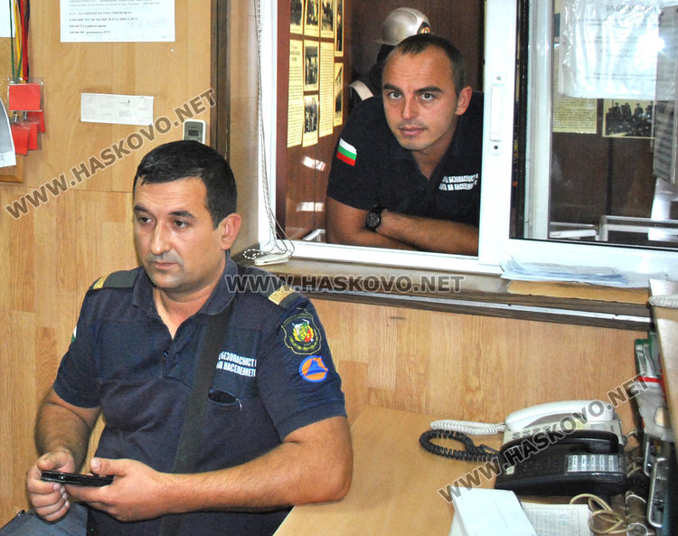 7 пожарникари с грамоти и медали за професионалния празник