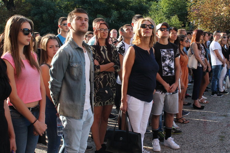 ПМГ получи терен за изграждане на еко-класна стая от областния управител