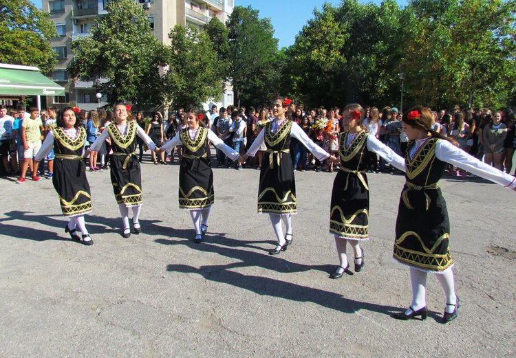 Наградиха богоровци за високи постижения в първия учебен ден