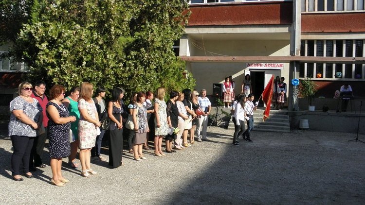 Професионалната гимназия стартира учебната година с 11 специалности 