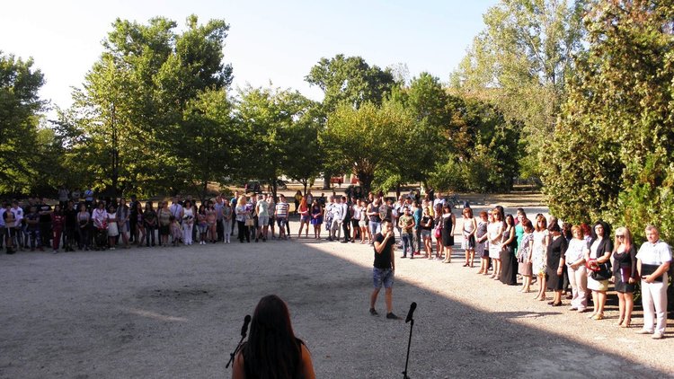 Професионалната гимназия стартира учебната година с 11 специалности 