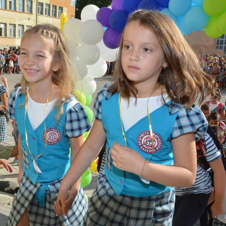 Владетелката на „Знам и мога“ изпрати до класната стая първолаците от „Смирненски“