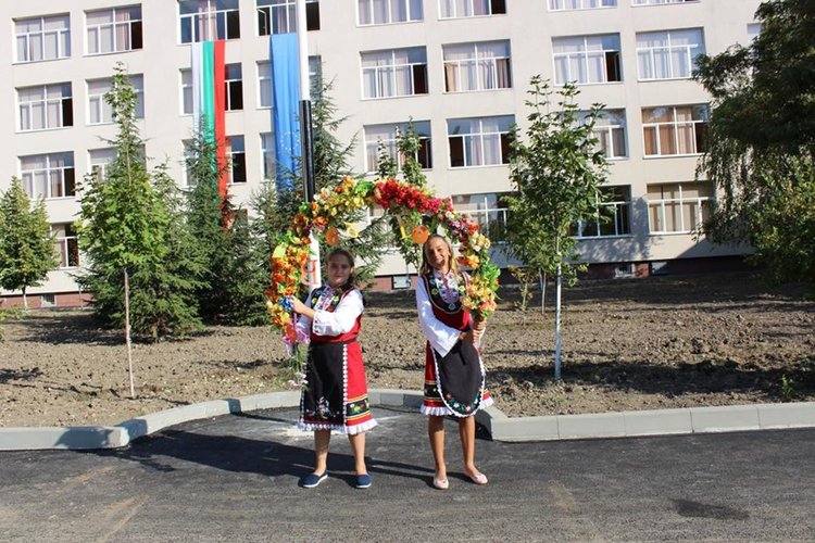 Най-много първокласници в Димитровград посрещна ОУ „Алеко Константинов“