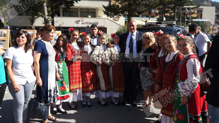 Премиерът Борисов в Девин: 11% е ръстът на доходите в страната, надявам се в Девин да надминат 30%, защото го заслужавате 