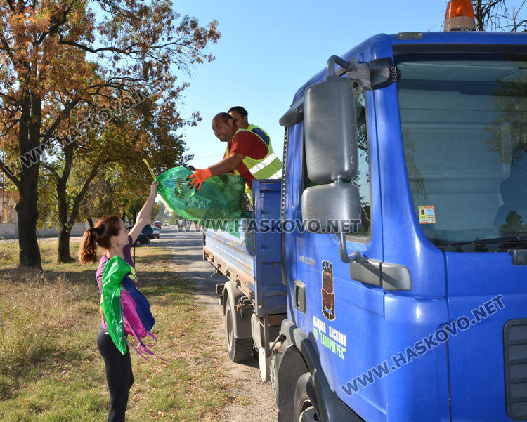 Над 300 се включиха в почистването на Хасково