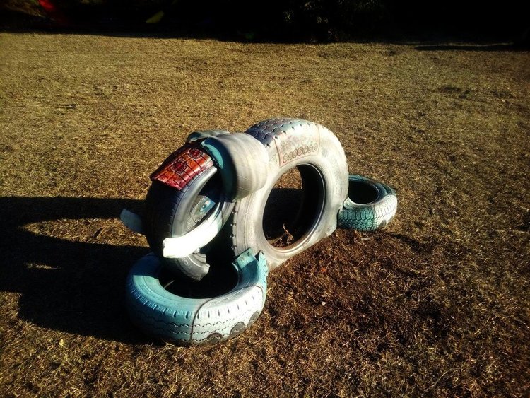 Димитровградчани обновиха детския кът в парк „Пеньо Пенев“