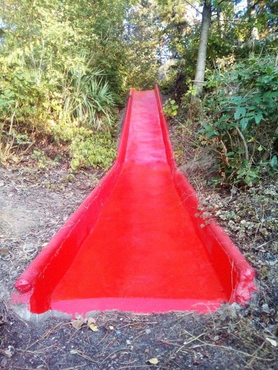 Димитровградчани обновиха детския кът в парк „Пеньо Пенев“