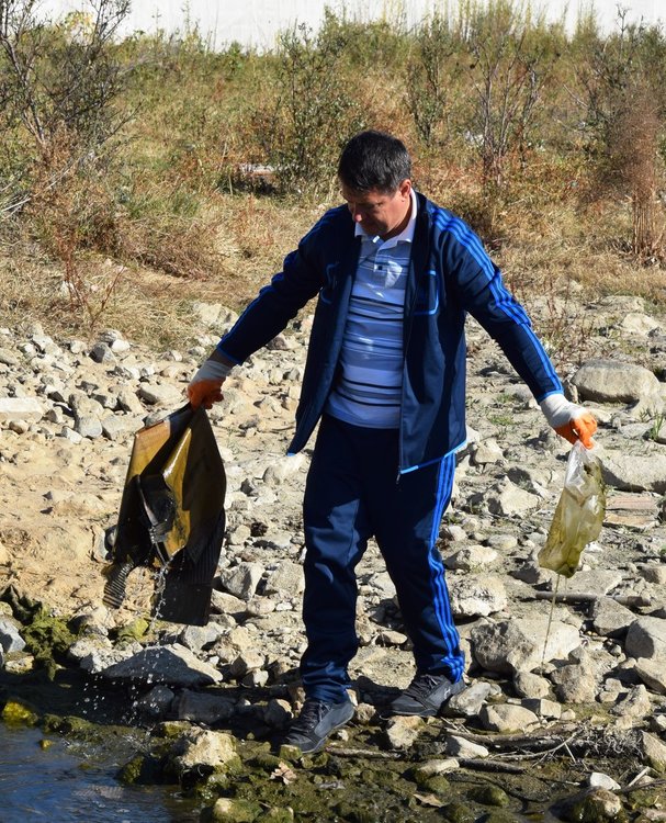 Ардински общинари почистиха района на „Карапънар“ 