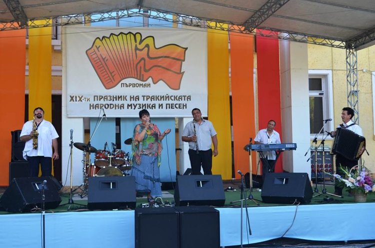 Празникът на Тракийската музика събра рекорден брой зрители