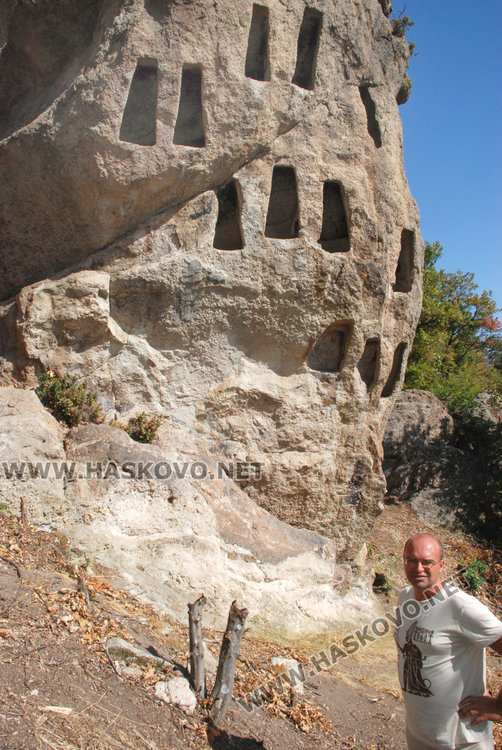Откриха тленните останки на първите християнски свещеници в региона