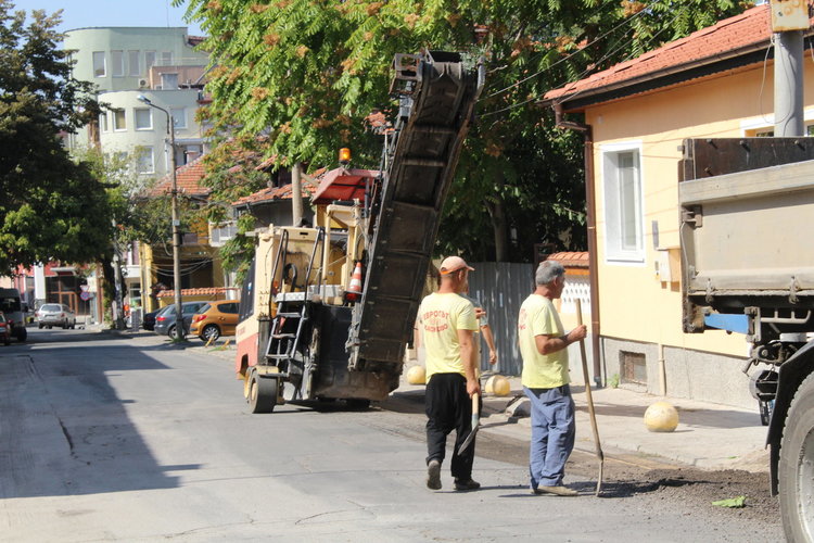Асфалтират улици в Хасково за близо един милион лева