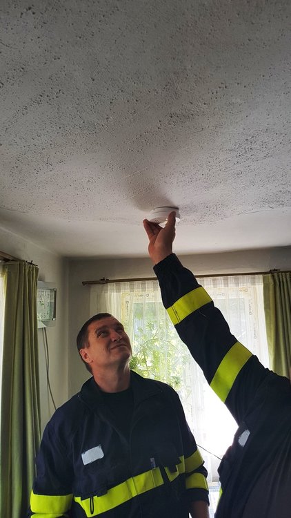 Слагат пожароизвестителен датчик в домовете на самотно живеещи възрастни в Ардино