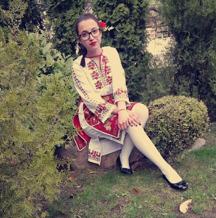 Мая Даскалова, Девин