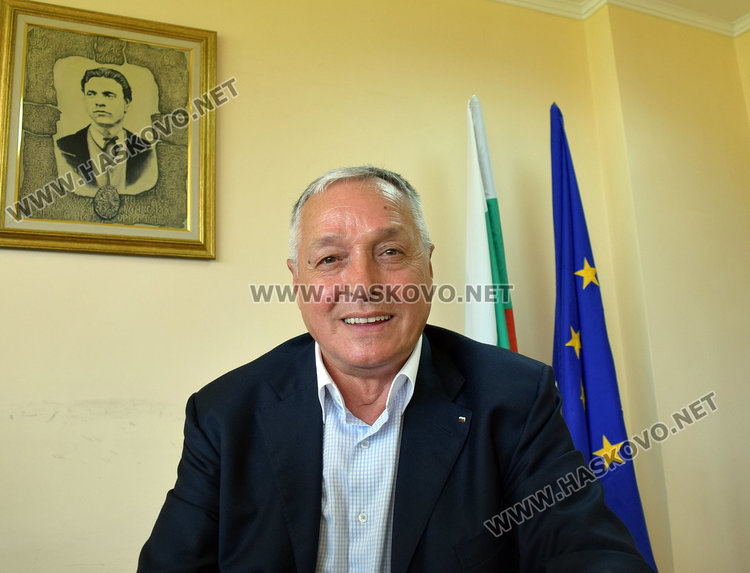 Назми Мюмюн