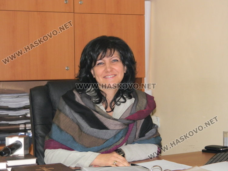 Караянчева на визита при българите в Украйна